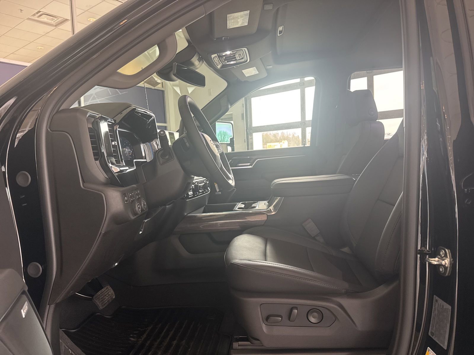 New 2026 Chevrolet Silverado 3500 LTZ w/ LTZ Convenience Package image 14