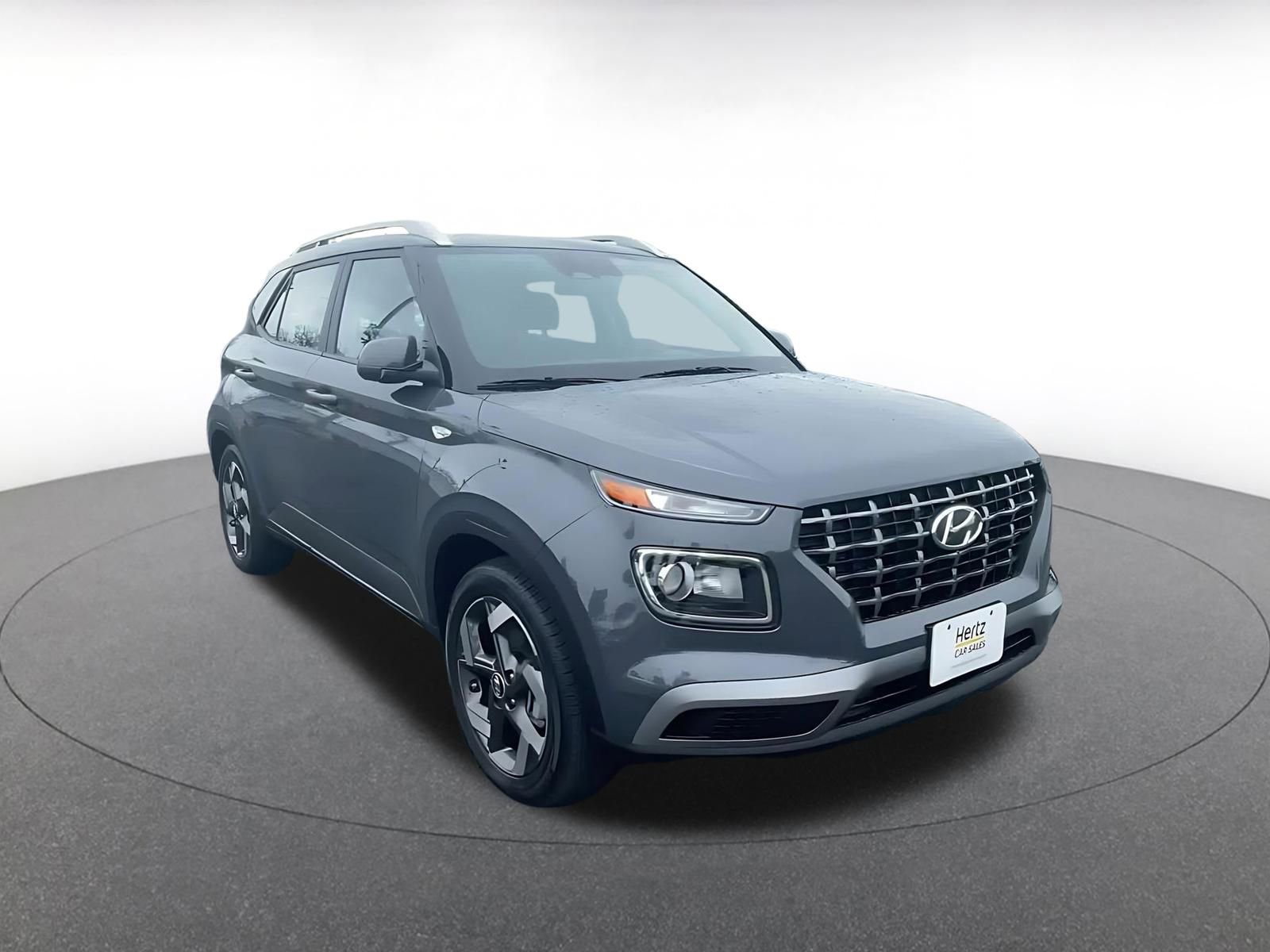 Used 2025 Hyundai Venue SEL image 3
