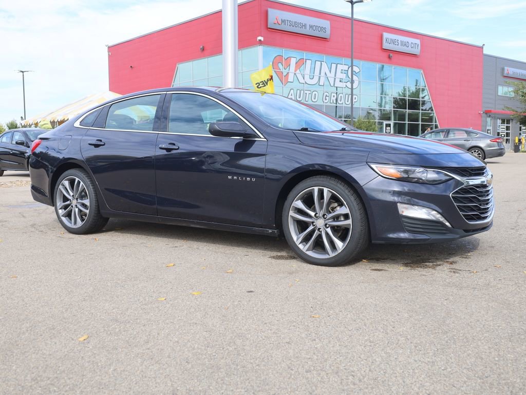 Used 2023 Chevrolet Malibu LT w/ Driver Confidence Package image 2