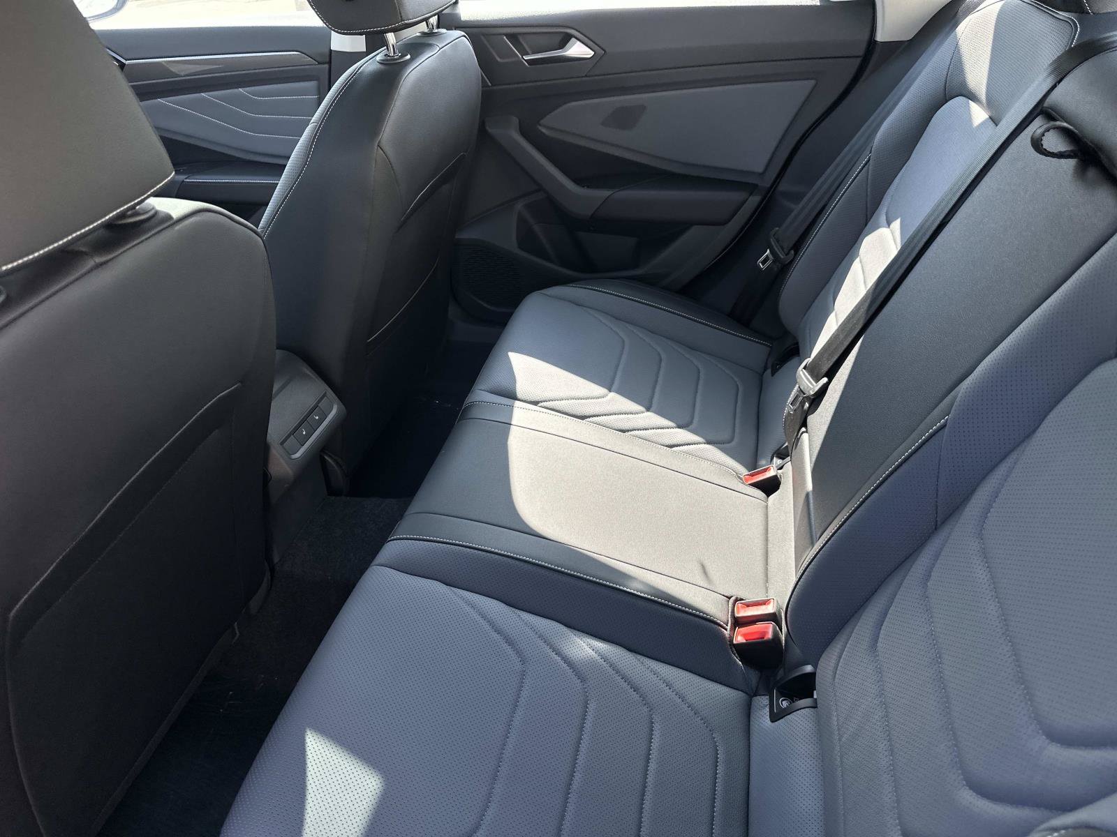 New 2027 Volkswagen Jetta SEL FWD image 27