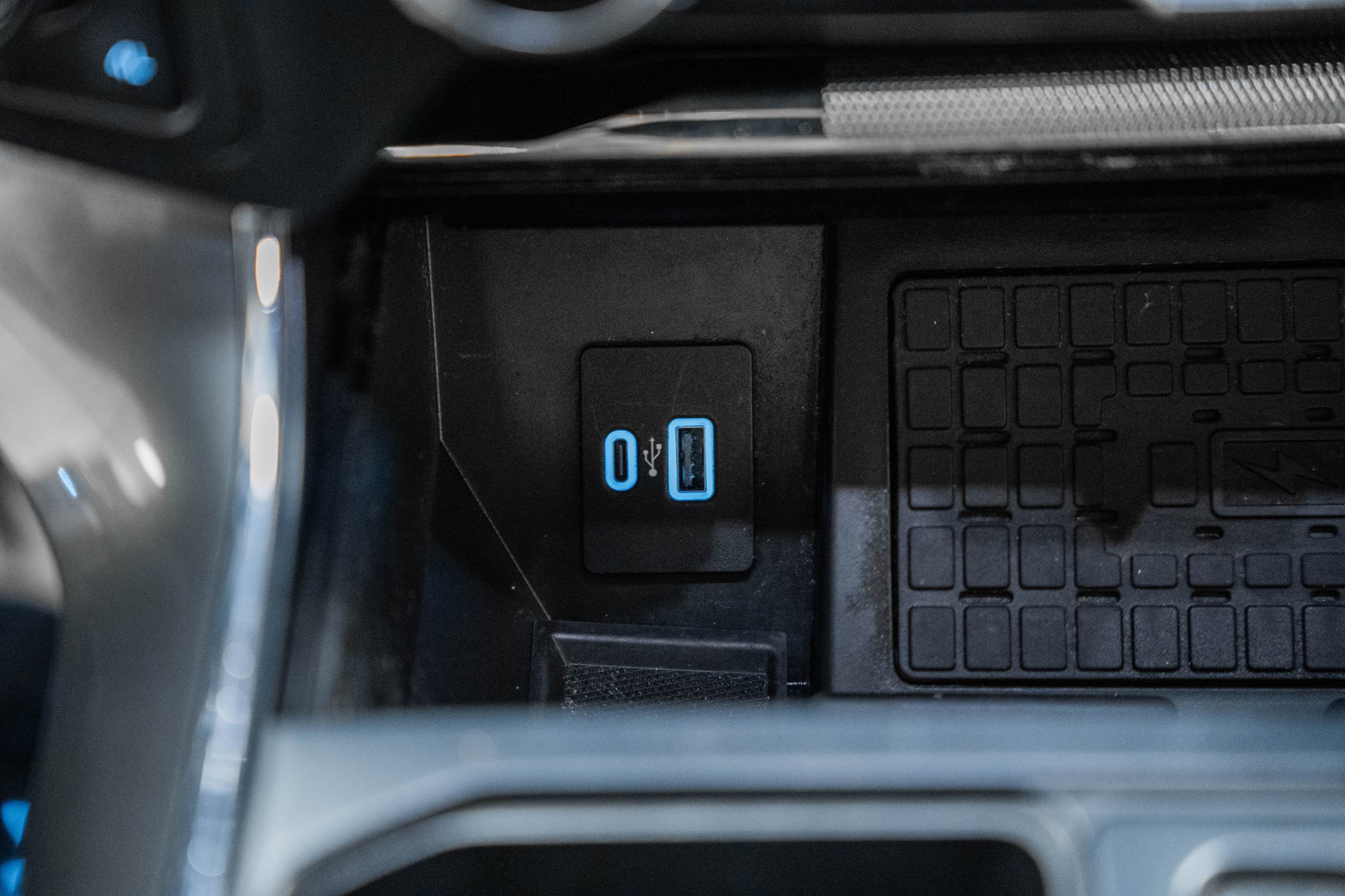 Certified 2023 Ford F150 Lariat w/ Equipment Group 502A High image 31