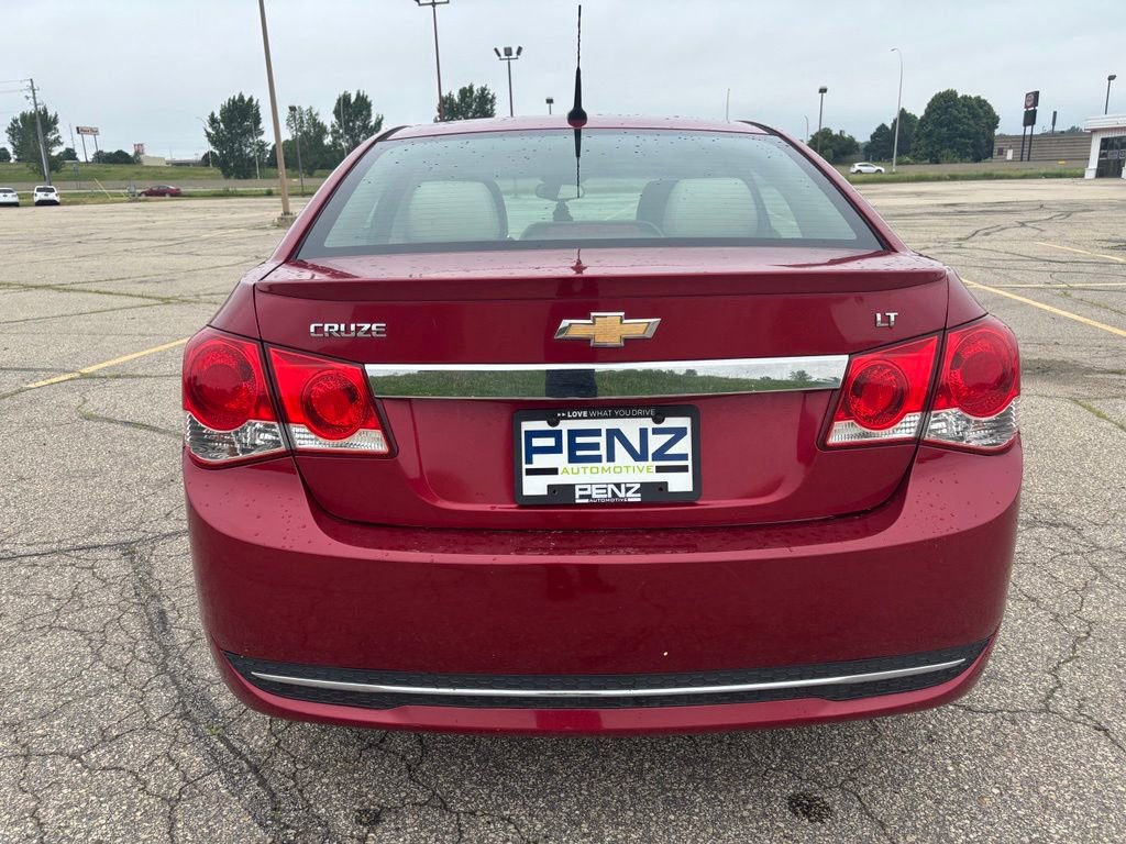 Used 2012 Chevrolet Cruze LT w/ RS Package FWD image 4