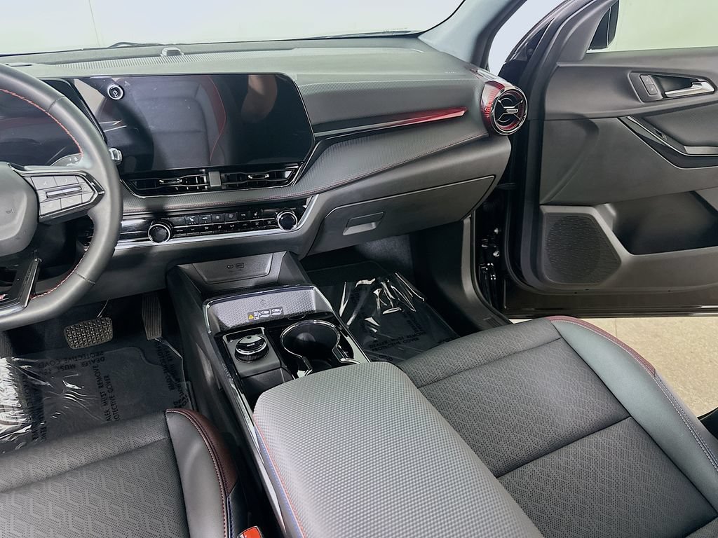 Used 2026 Chevrolet Equinox RS FWD image 21