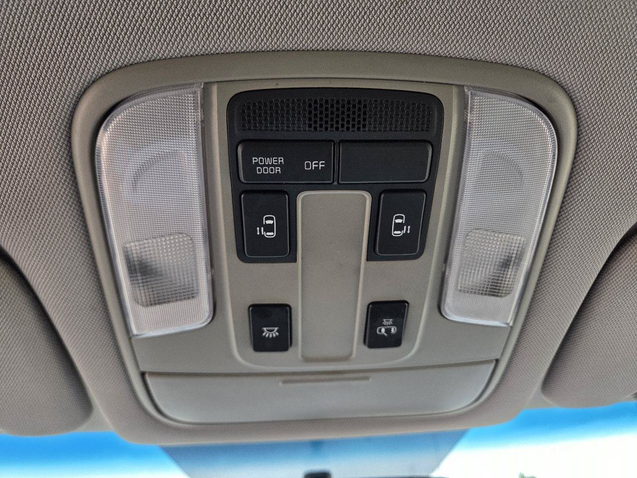 Used 2020 Kia Sedona EX FWD image 20