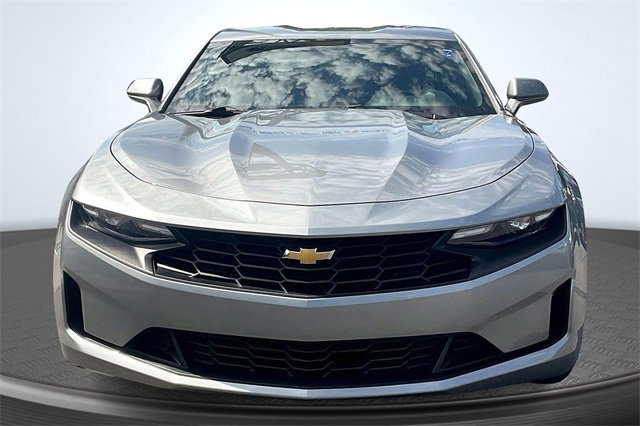 Used 2023 Chevrolet Camaro LT image 3