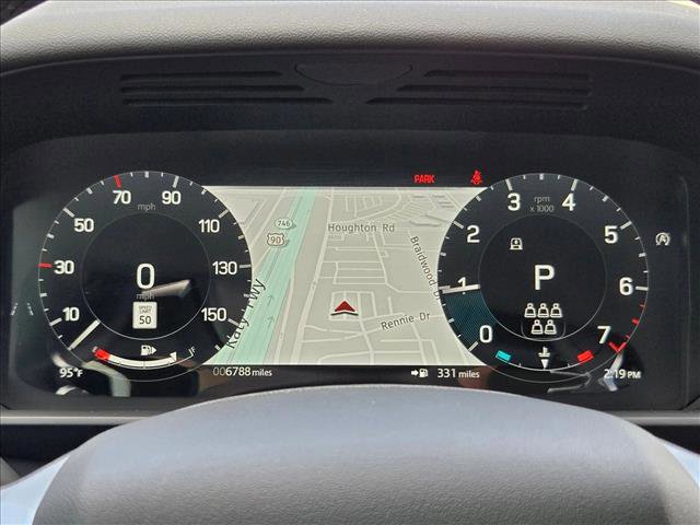 Certified 2025 Land Rover Discovery S image 11