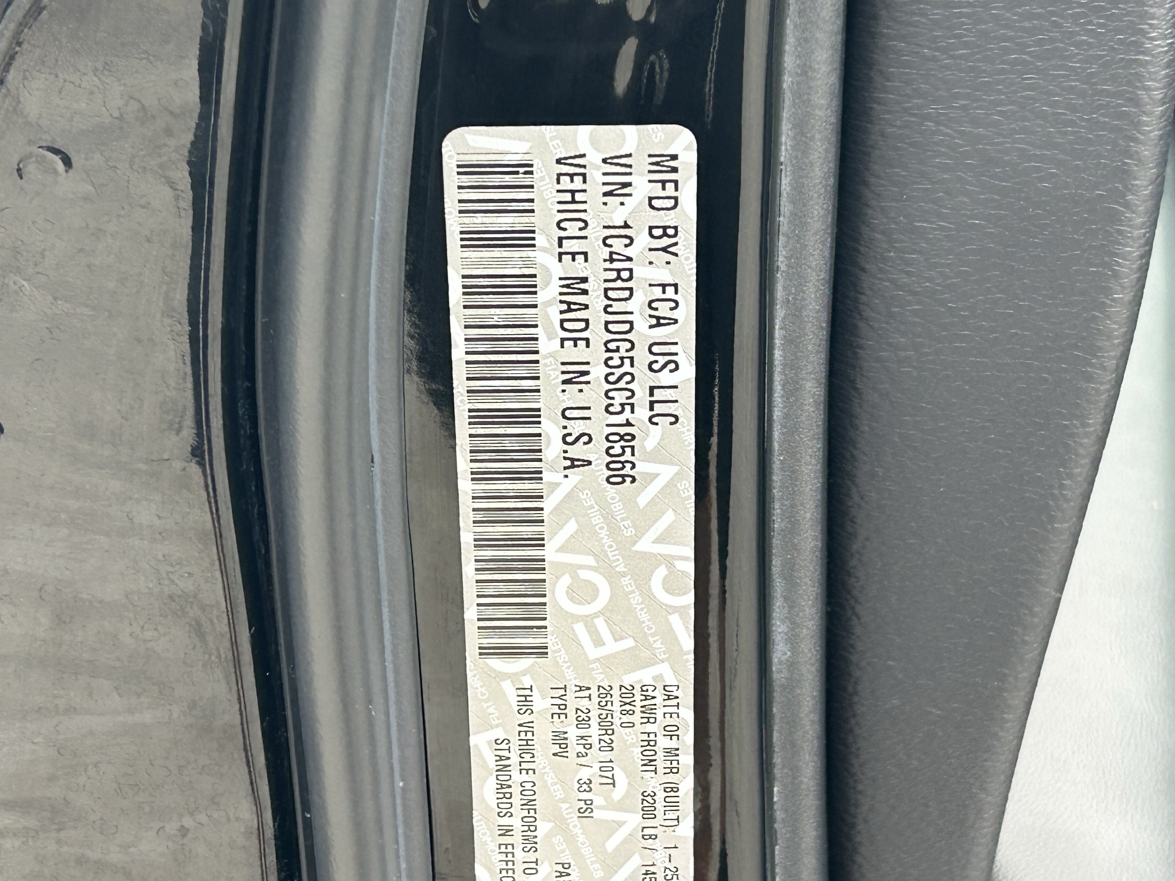 Used 2025 Dodge Durango GT AWD/4WD image 32