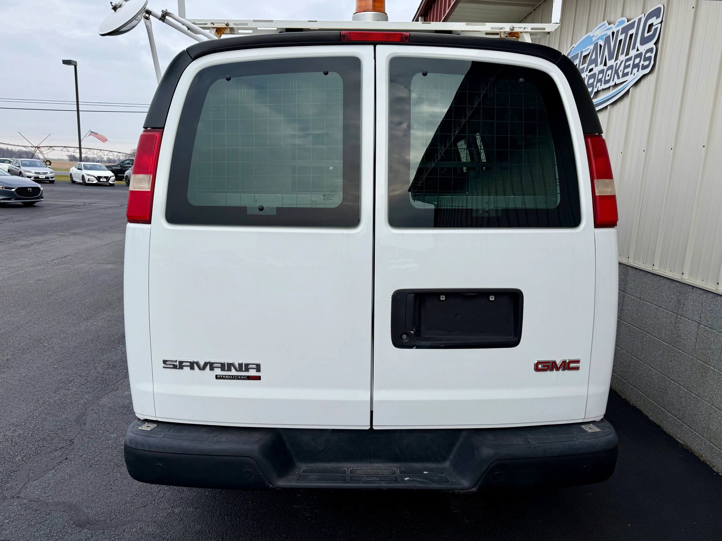 Used 2013 GMC Savana 1500 AWD image 4