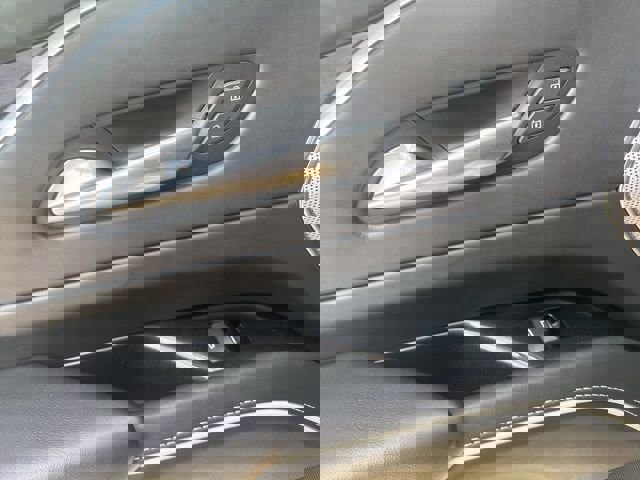 Used 2022 Cadillac Escalade Premium Luxury Platinum image 24