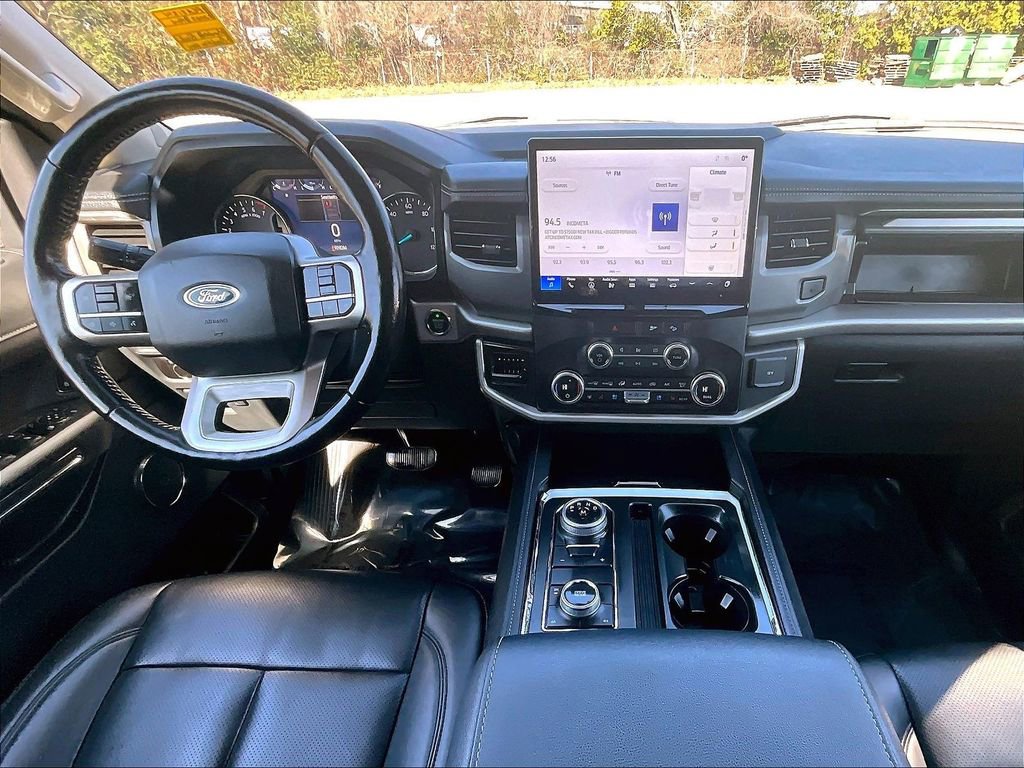 Used 2023 Ford Expedition Max XLT image 9