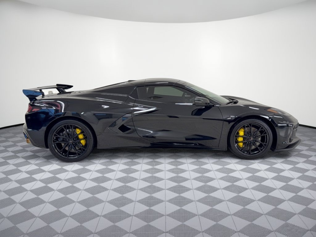 Used 2025 Chevrolet Corvette Stingray Preferred Conv w/ Z51 Performance Package RWD image 8