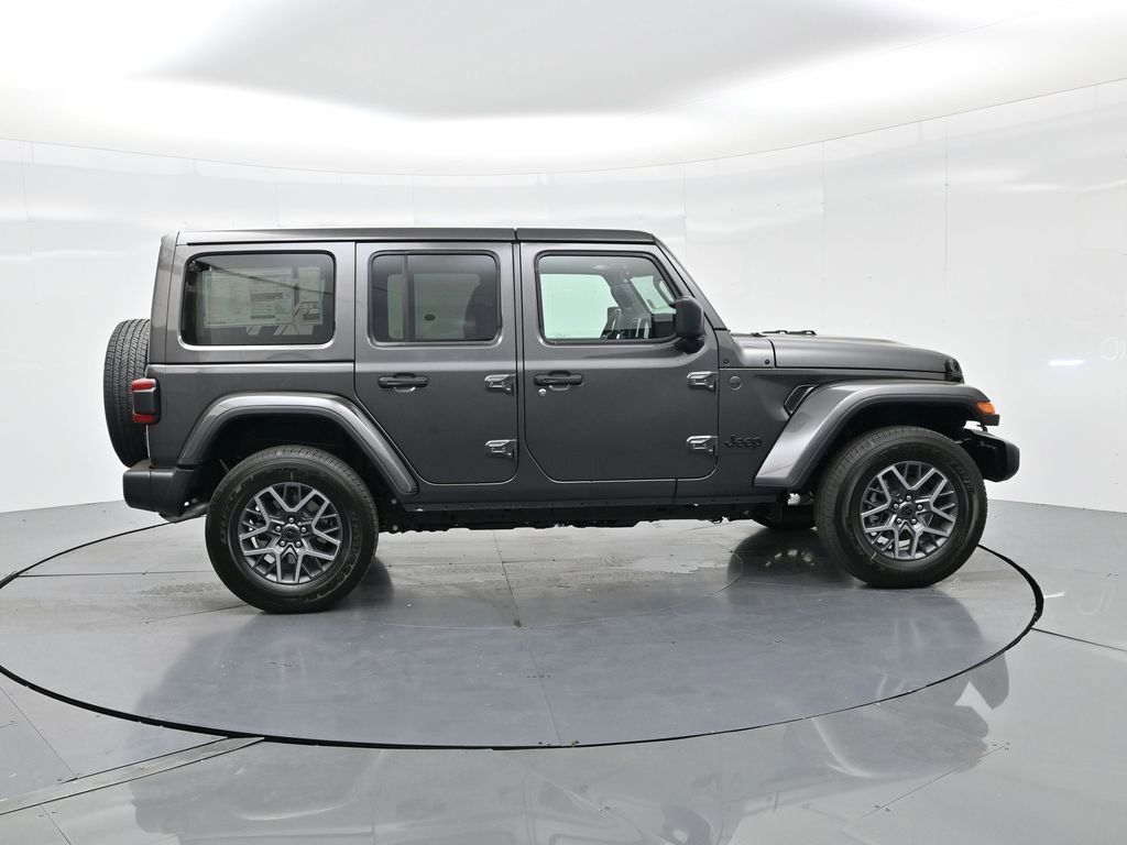 New 2025 Jeep Wrangler Sahara image 5