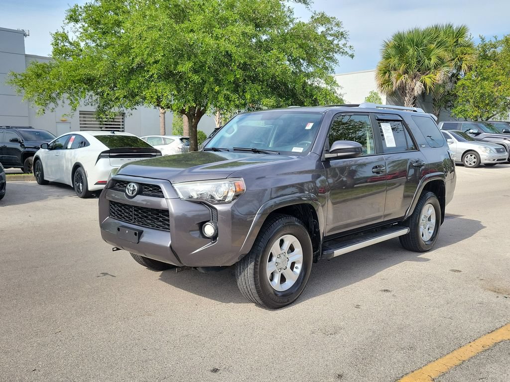 Used 2016 Toyota 4Runner SR5 AWD/4WD image 31