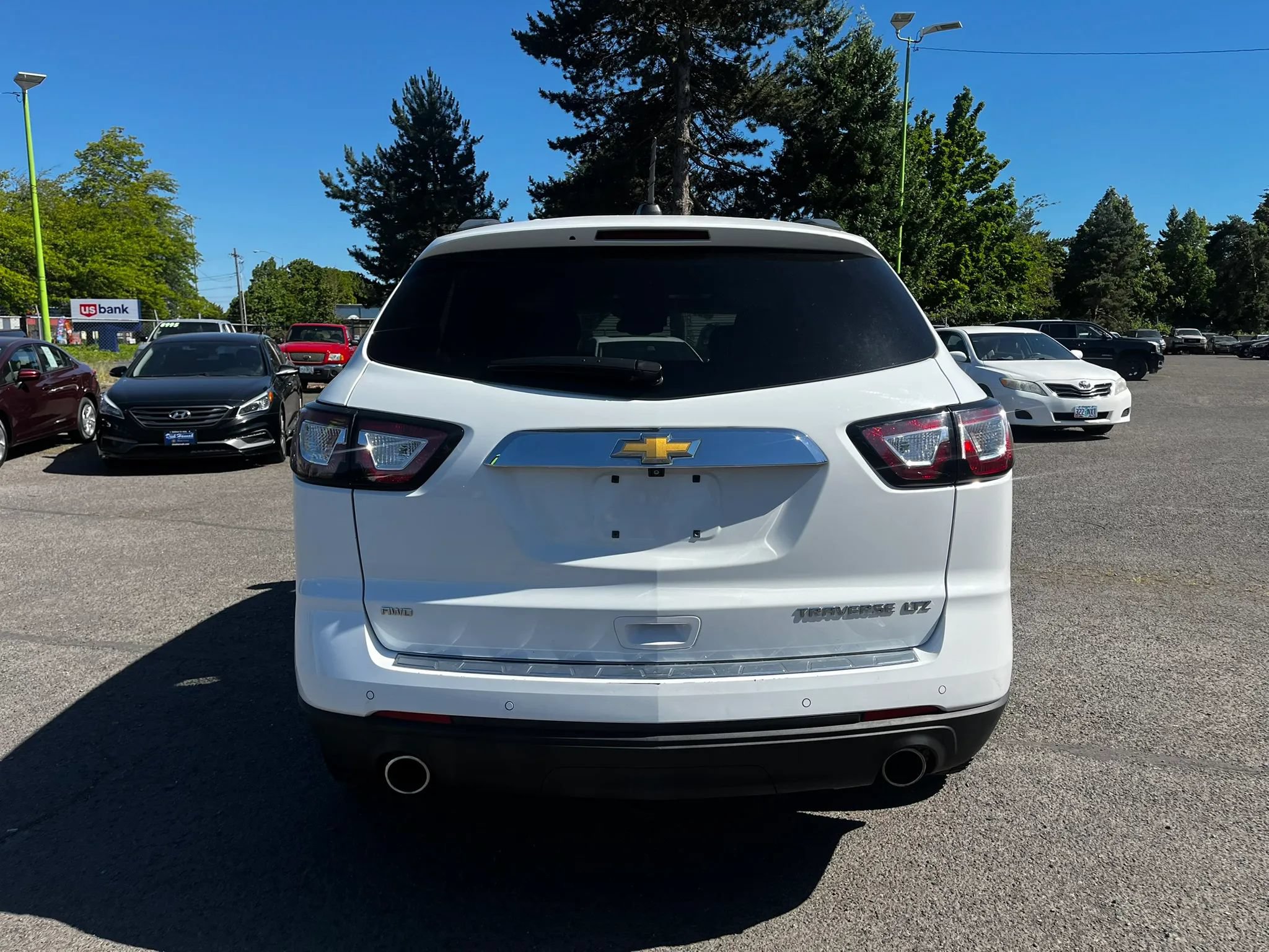 Used 2016 Chevrolet Traverse LTZ AWD/4WD image 4