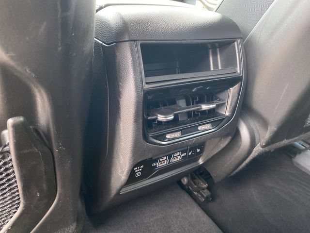 Used 2023 Jeep Grand Cherokee Limited AWD/4WD image 20