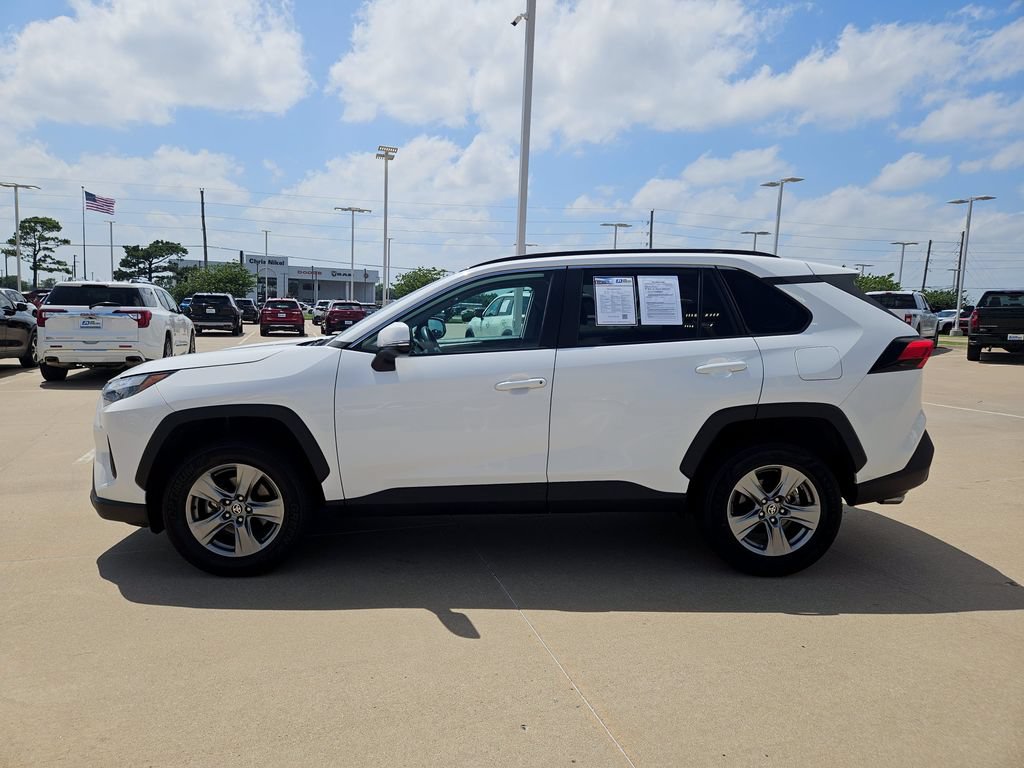 Used 2024 Toyota RAV4 XLE FWD video 4