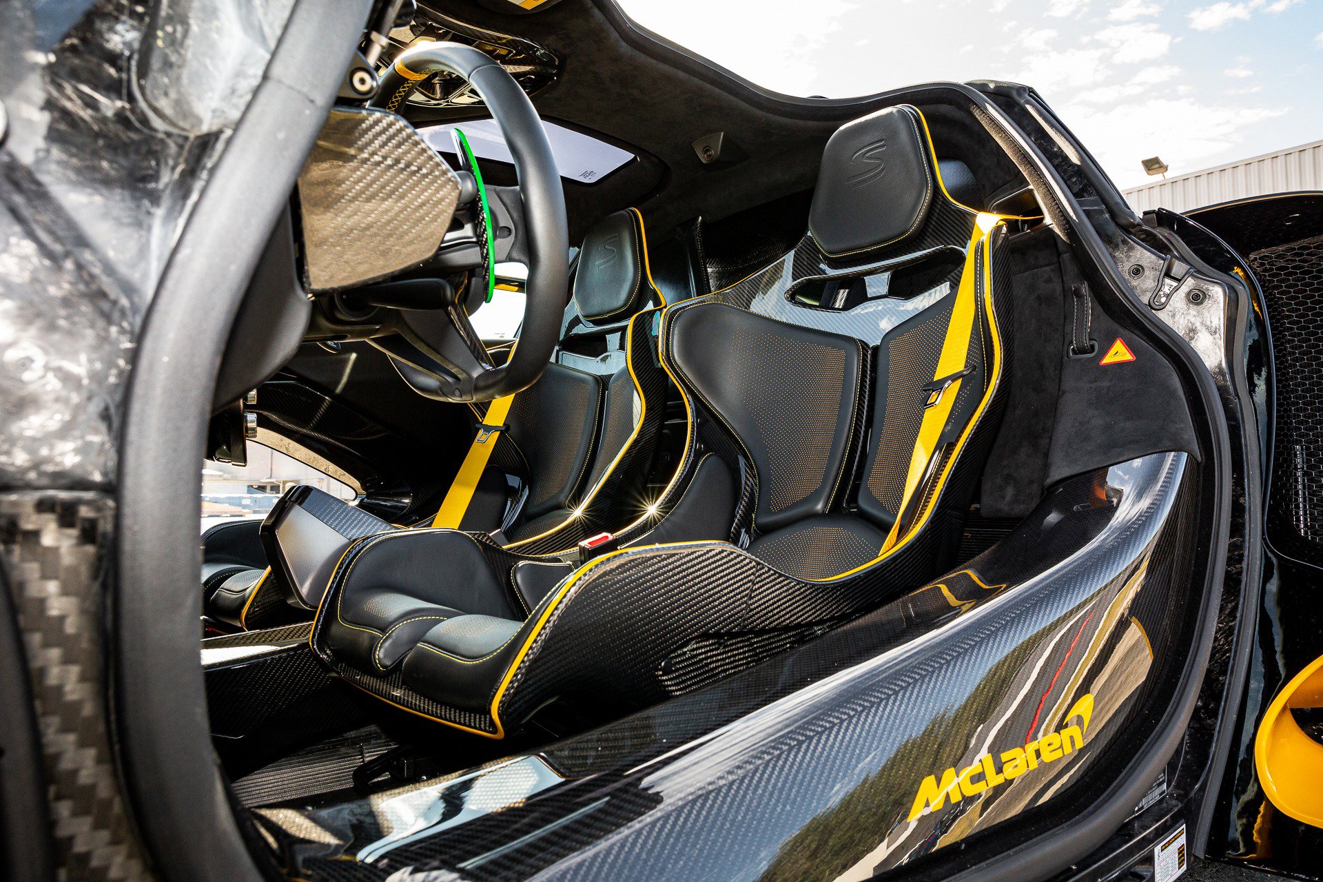 Used 2019 McLaren Senna image 54