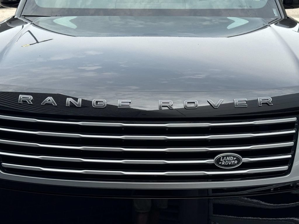 Certified 2024 Land Rover Range Rover SV AWD/4WD image 10