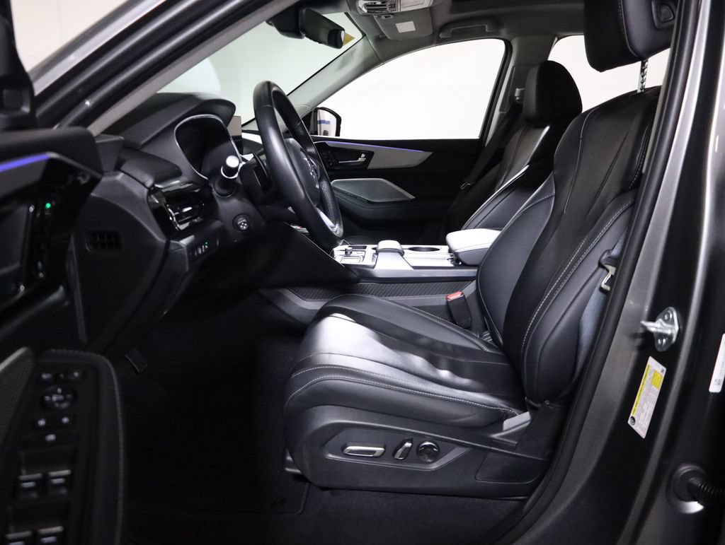 Used 2023 Acura MDX w/ Technology Package AWD/4WD image 41