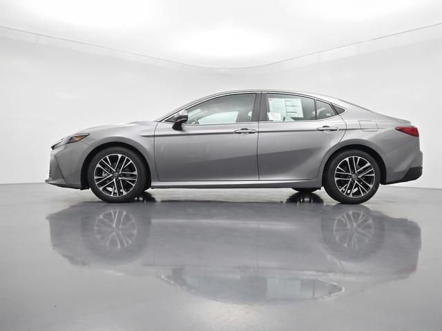New 2025 Toyota Camry XLE w/ Premium Plus Package FWD image 29
