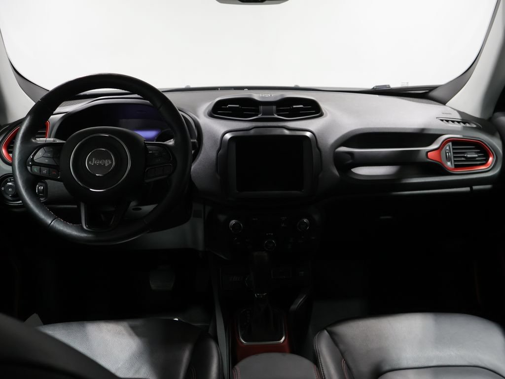 Used 2022 Jeep Renegade Trailhawk AWD/4WD image 16