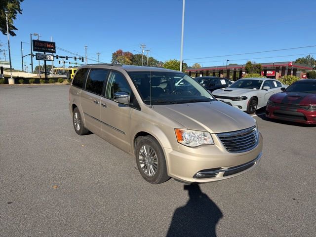 Used 2013 Chrysler Town & Country Touring-L w/ Driver Convenience Group