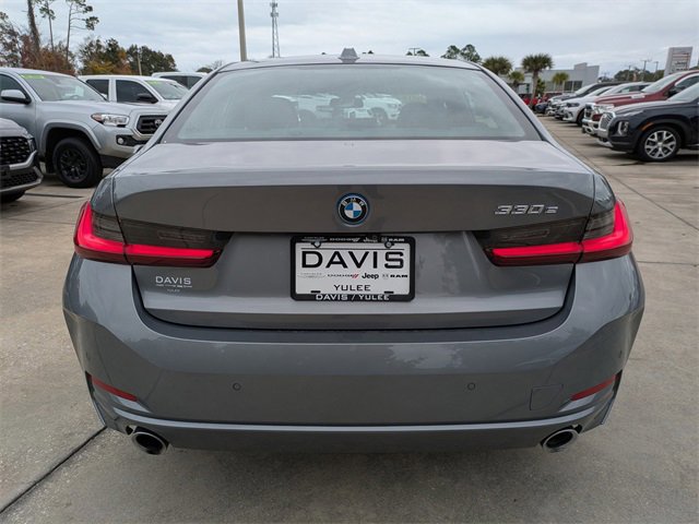 Used 2024 BMW 330e 330e iPerformance image 5