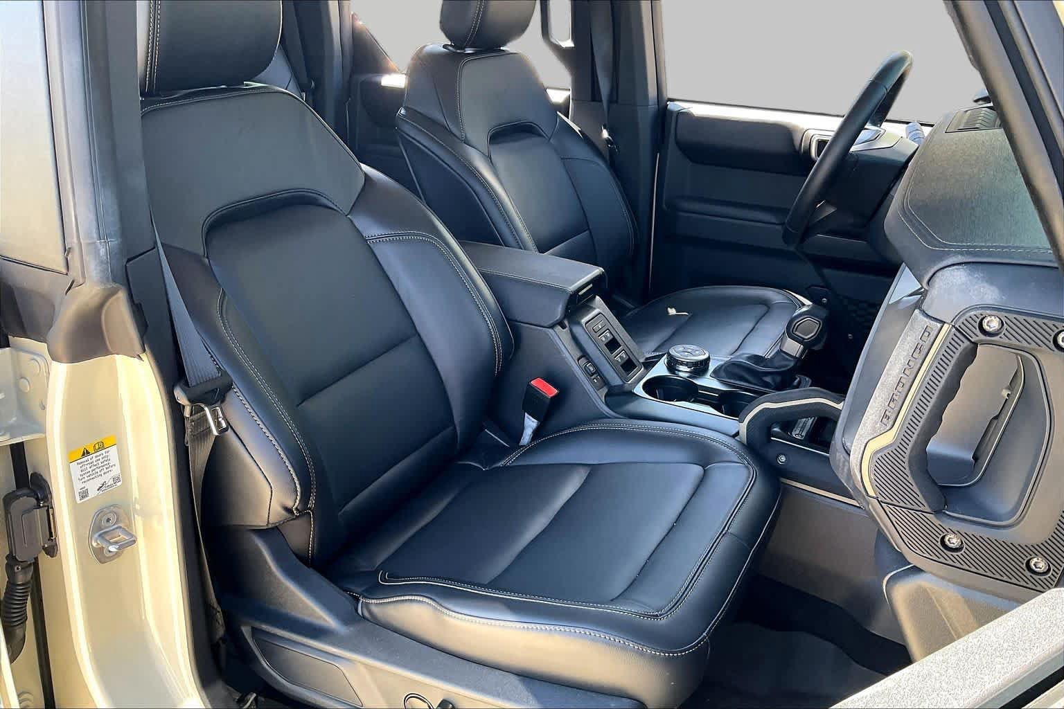 Used 2025 Ford Bronco Badlands AWD/4WD image 9