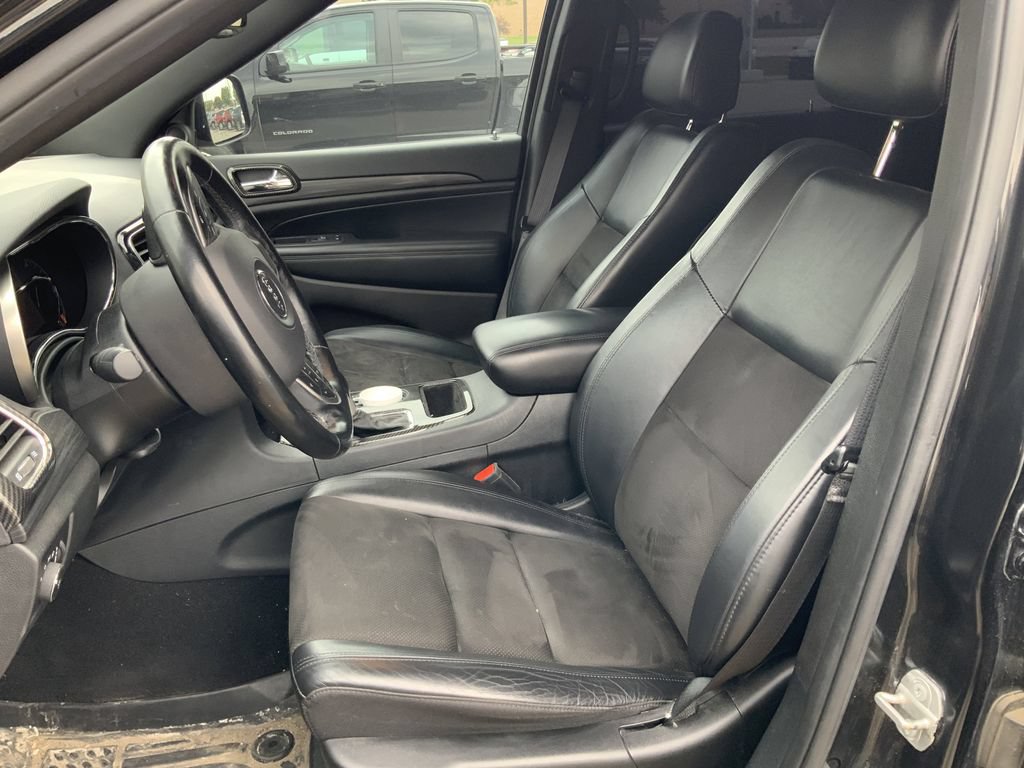 Used 2020 Jeep Grand Cherokee Altitude AWD/4WD image 35