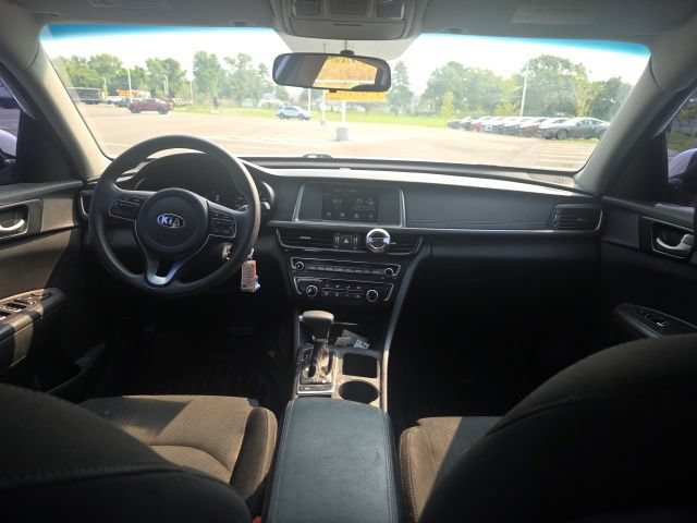 Used 2018 Kia Optima LX FWD image 17