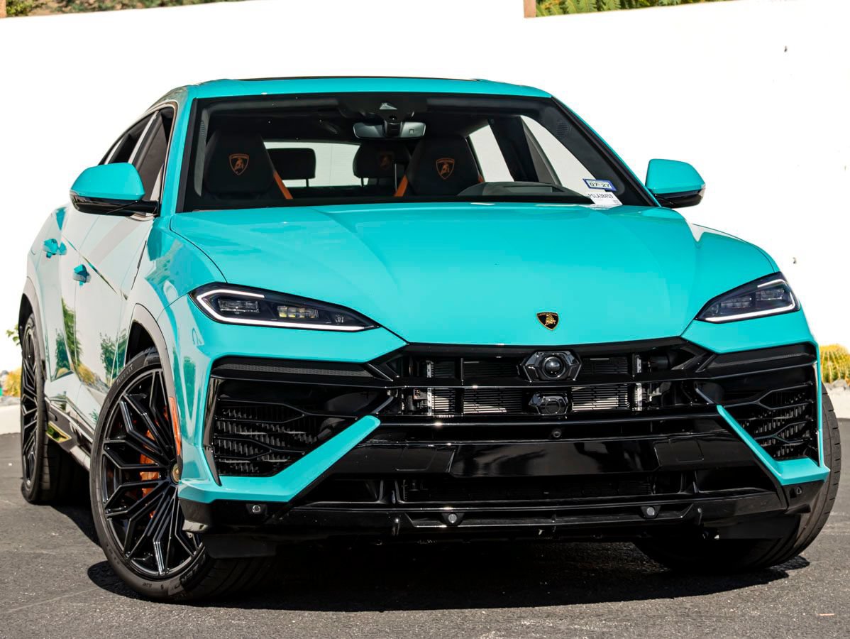 Used 2025 Lamborghini Urus SE AWD/4WD image 4