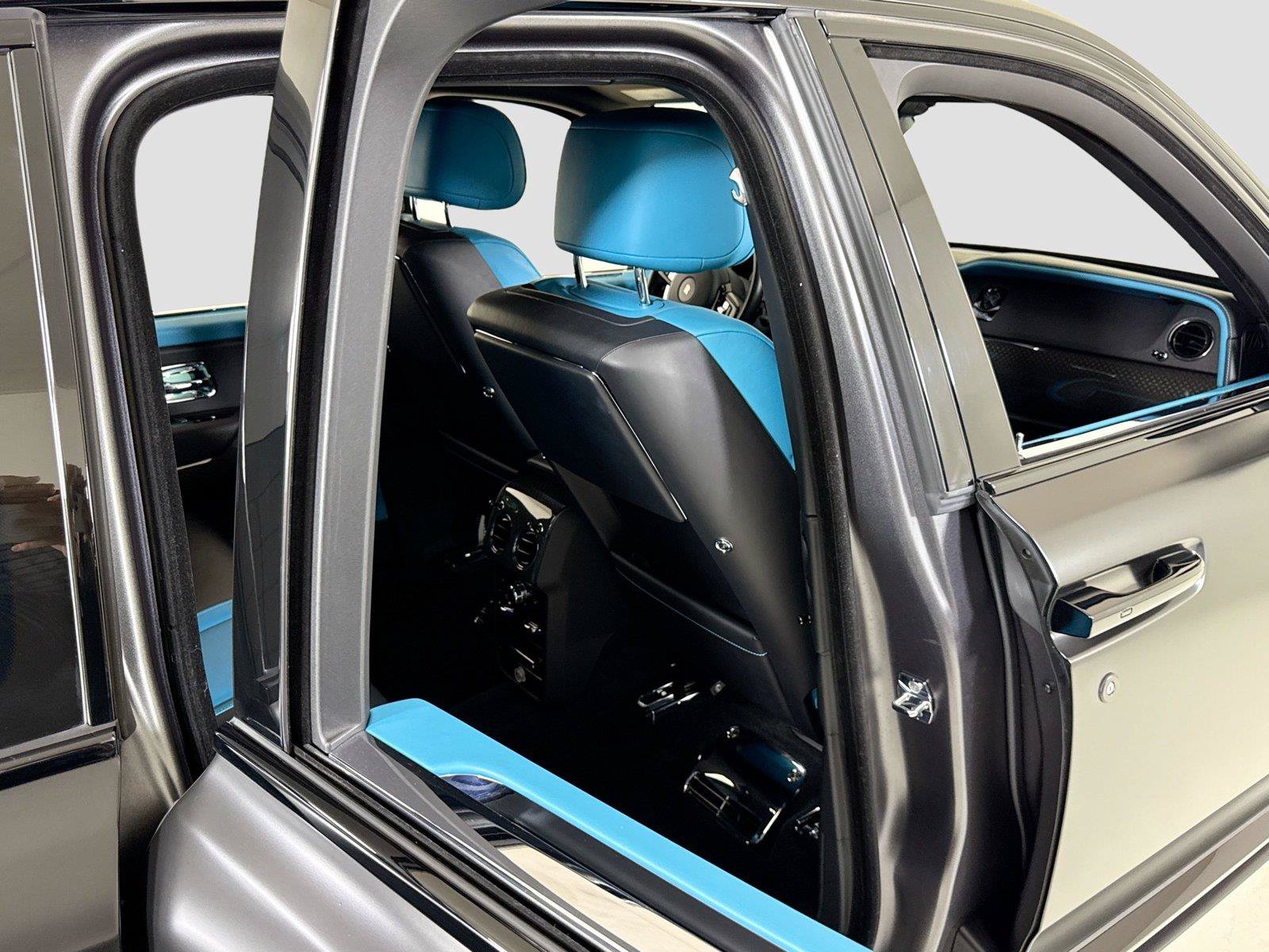 Used 2023 Rolls-Royce Cullinan Black Badge w/ Driver's Package AWD/4WD image 29
