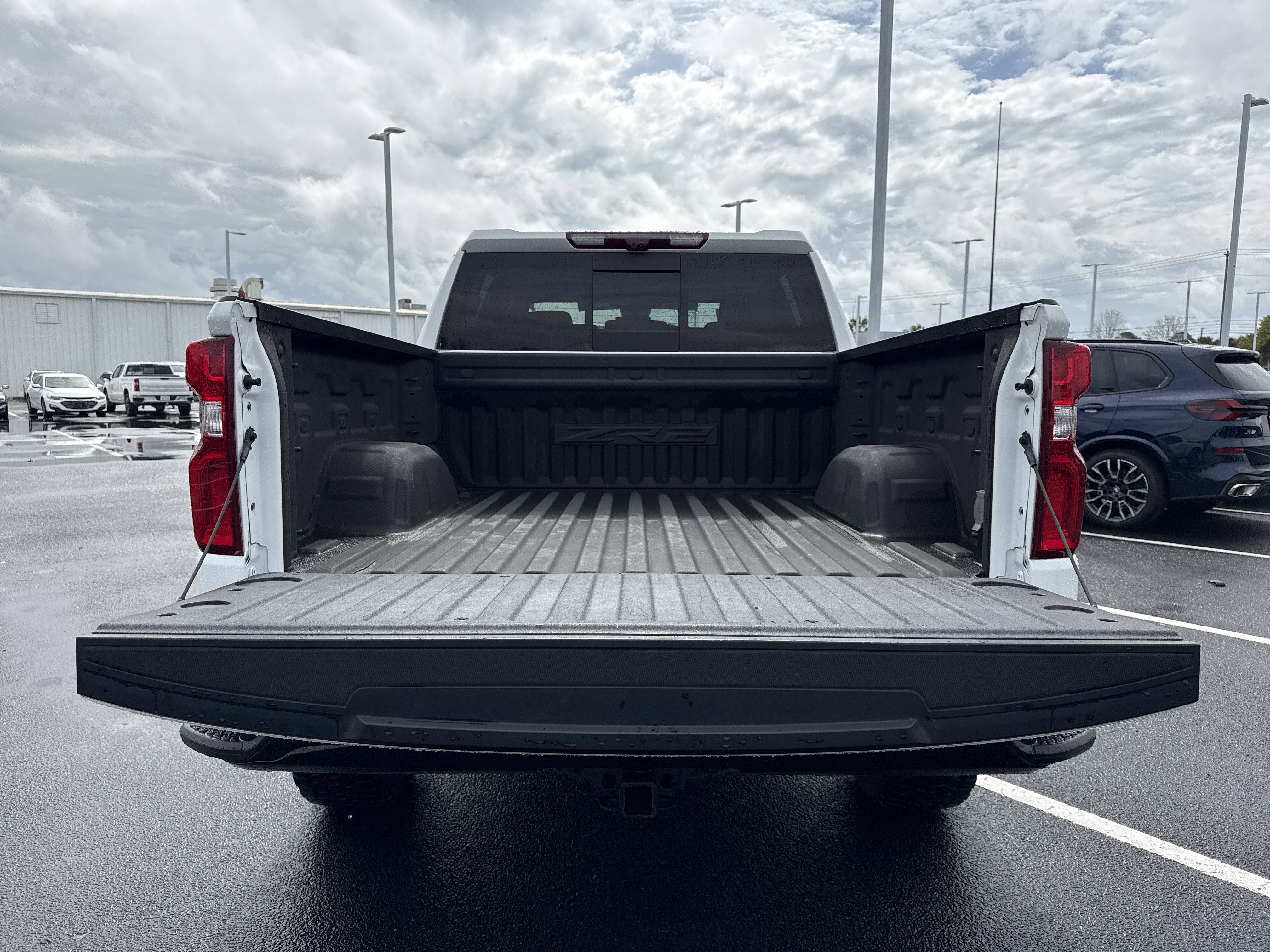 Used 2024 Chevrolet Silverado 1500 ZR2 w/ Technology Package image 31