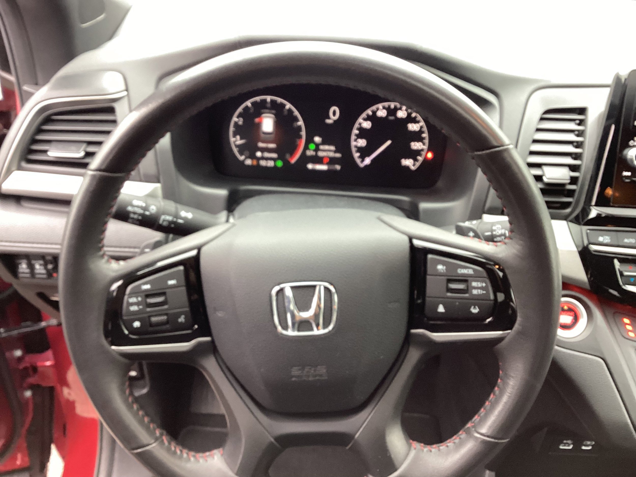 Used 2025 Honda Odyssey Sport-L image 18