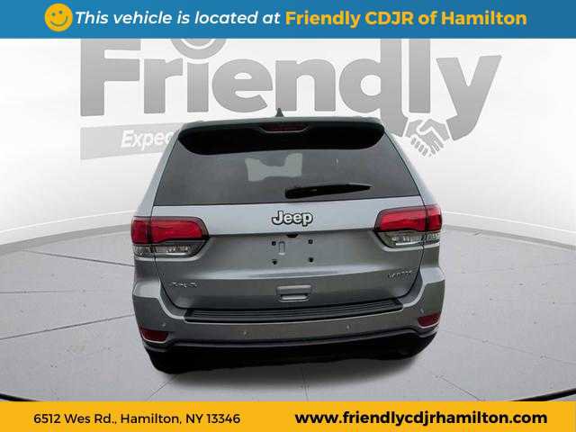 Used 2020 Jeep Grand Cherokee Laredo image 4