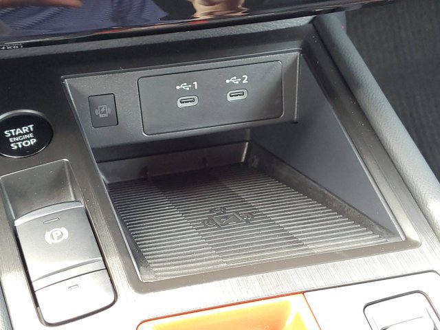 Certified 2026 Nissan Kicks SR FWD image 16