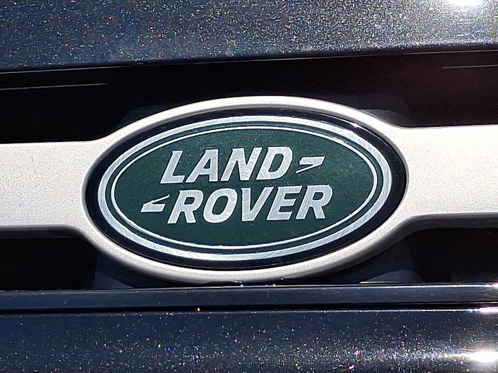 Certified 2023 Land Rover Defender 130 SE image 28