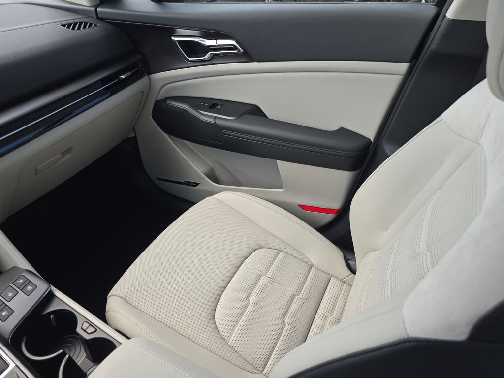 New 2026 Kia Sportage SX image 16