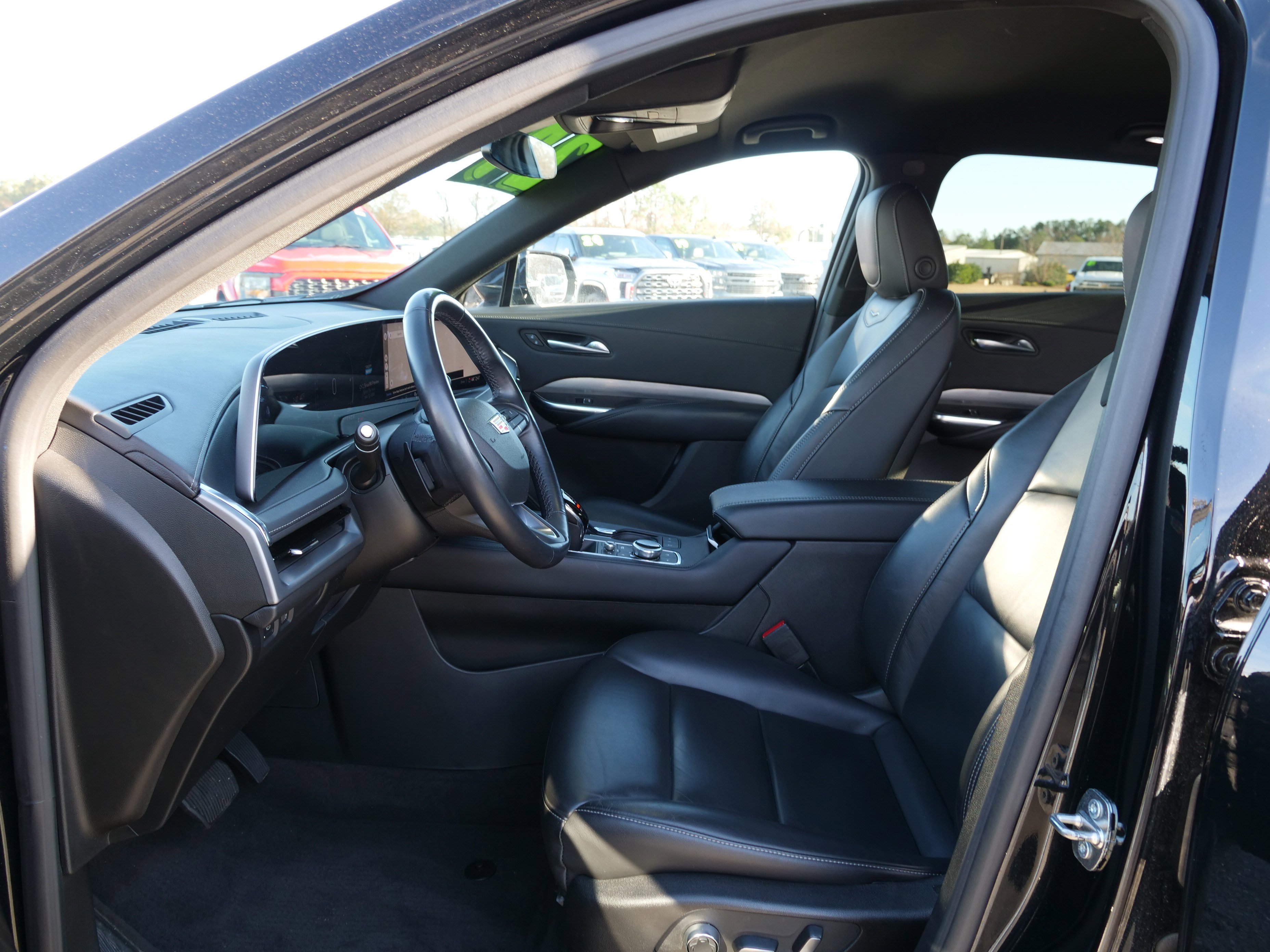 Certified 2024 Cadillac XT4 Premium Luxury image 13