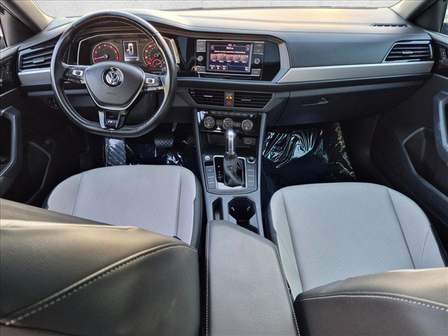 Used 2019 Volkswagen Jetta R-Line w/ R-Line Cold Weather Package FWD image 18