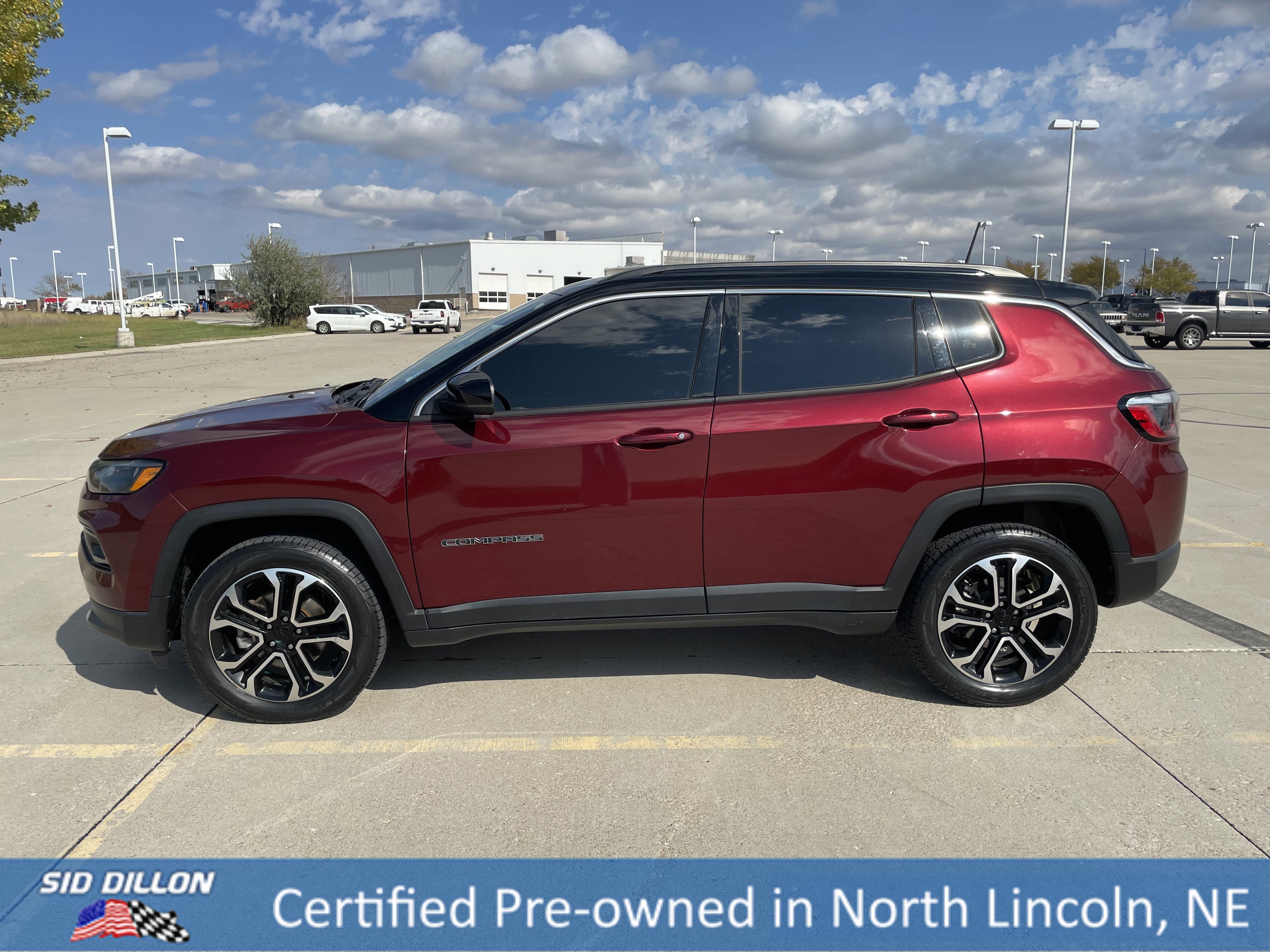 Used 2022 Jeep Compass Limited image 2