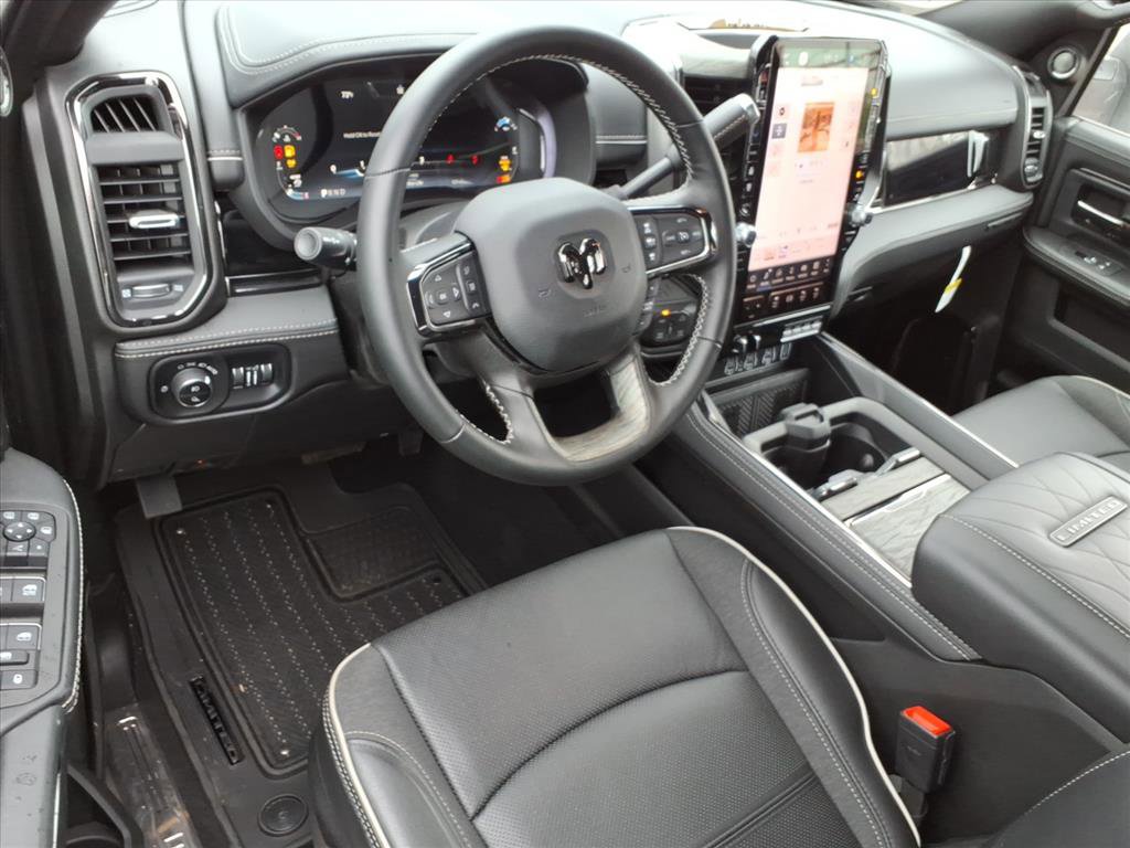 Used 2025 RAM 2500 Limited AWD/4WD image 8