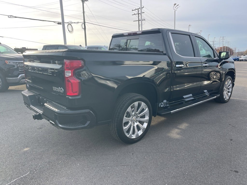 Used 2019 Chevrolet Silverado 1500 High Country w/ Technology Package image 5