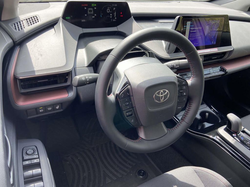 Used 2026 Toyota Prius Plug-In Hybrid FWD image 12