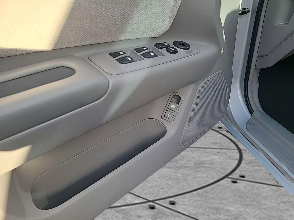 Used 2008 Kia Optima LX image 17