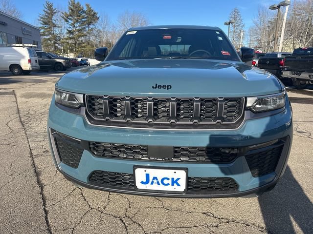 New 2026 Jeep Grand Cherokee Limited w/ Limited Altitude Package AWD/4WD image 8