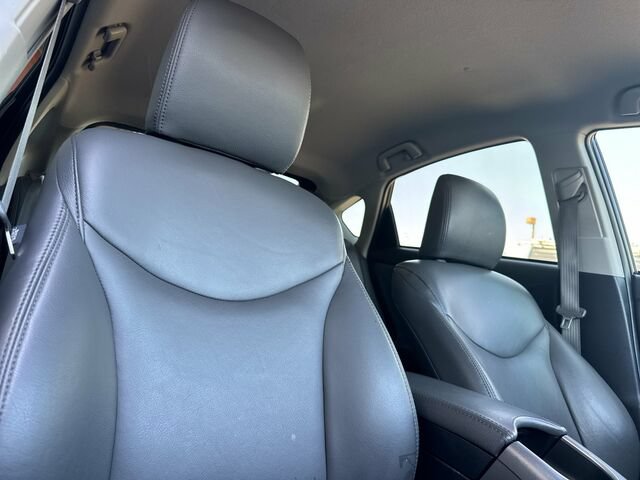 Used 2015 Toyota Prius Prime Plug-In Hybrid FWD image 20