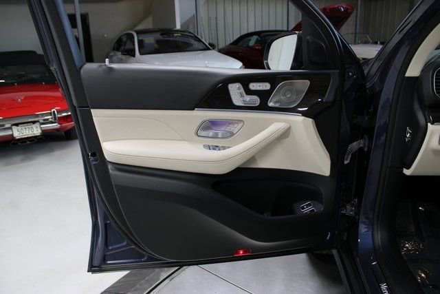 Used 2024 Mercedes-Benz GLE 450e 4MATIC image 39