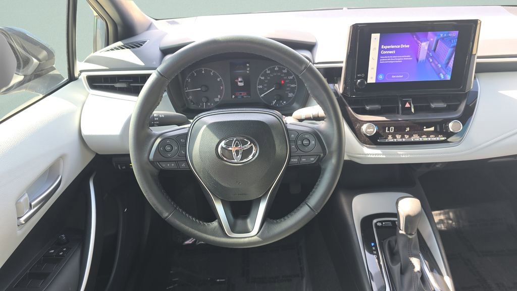 Used 2025 Toyota Corolla SE image 15