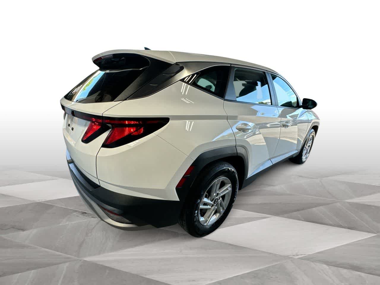 Used 2026 Hyundai Tucson SE FWD image 8